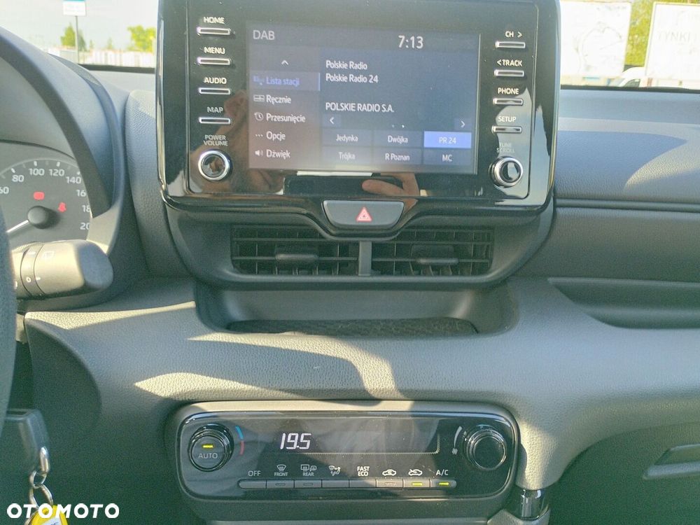 Toyota Yaris Hybrid 1.5 Active - 19