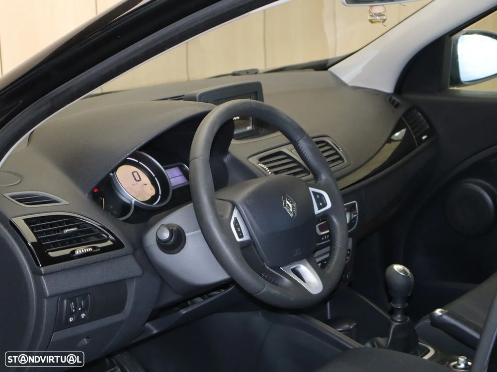 Renault Mégane Sport Tourer ENERGY dCi 110 Start & Stopp Dynamique - 17