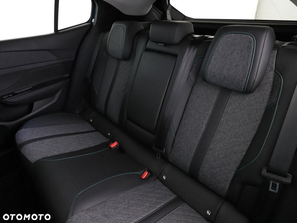 Peugeot 408 1.6 Plug-In Hybrid 225 Allure Pack EAT8 - 18