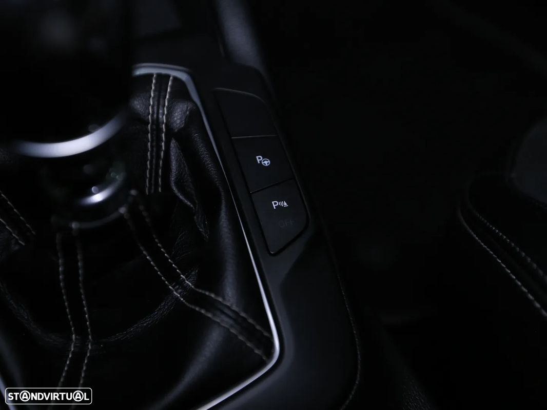 Ford Focus 2.3 EcoBoost S&S ST - 26