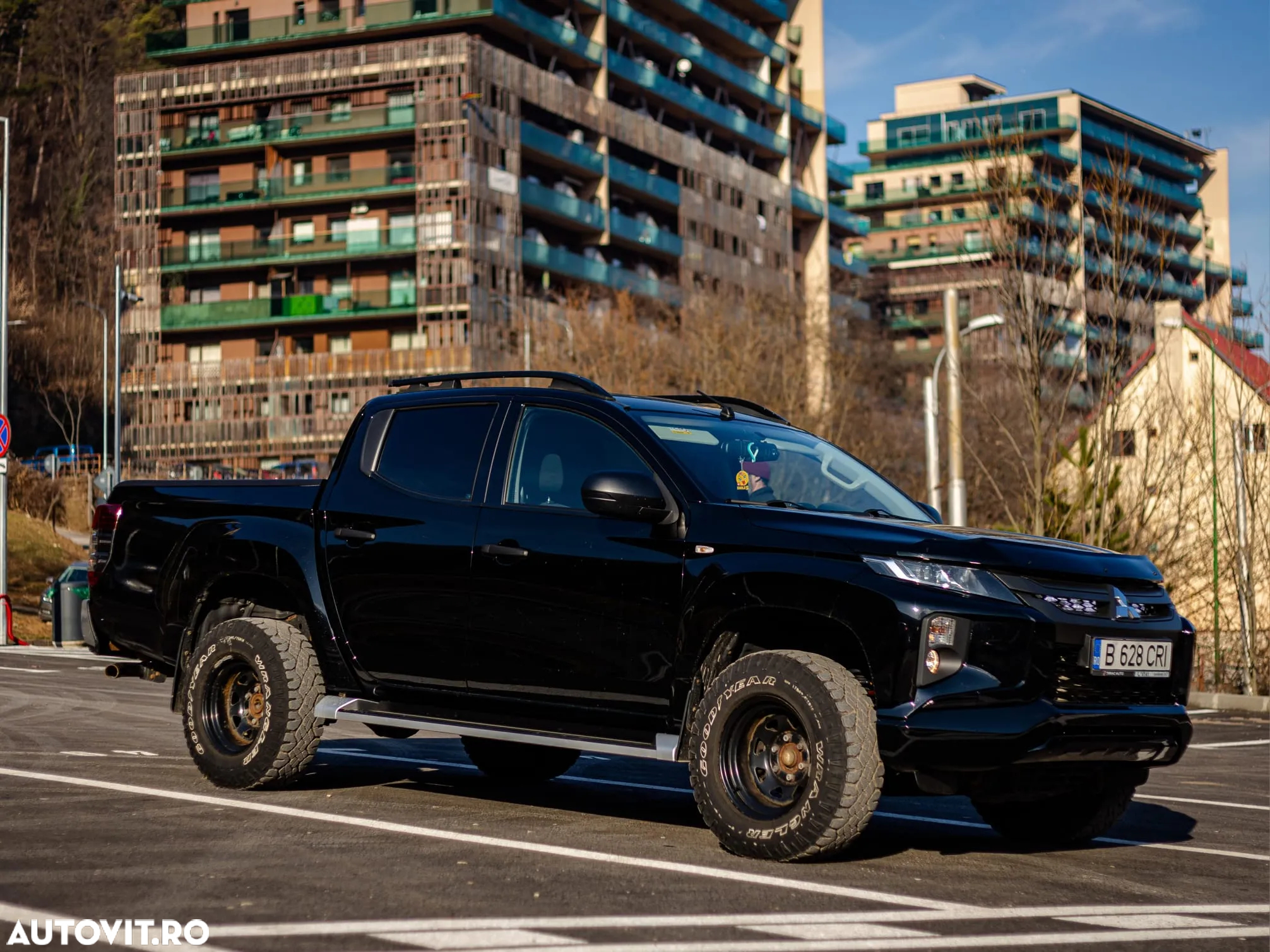 Mitsubishi L200 Double Cab 2.2 DI-D M/T Invite - 4