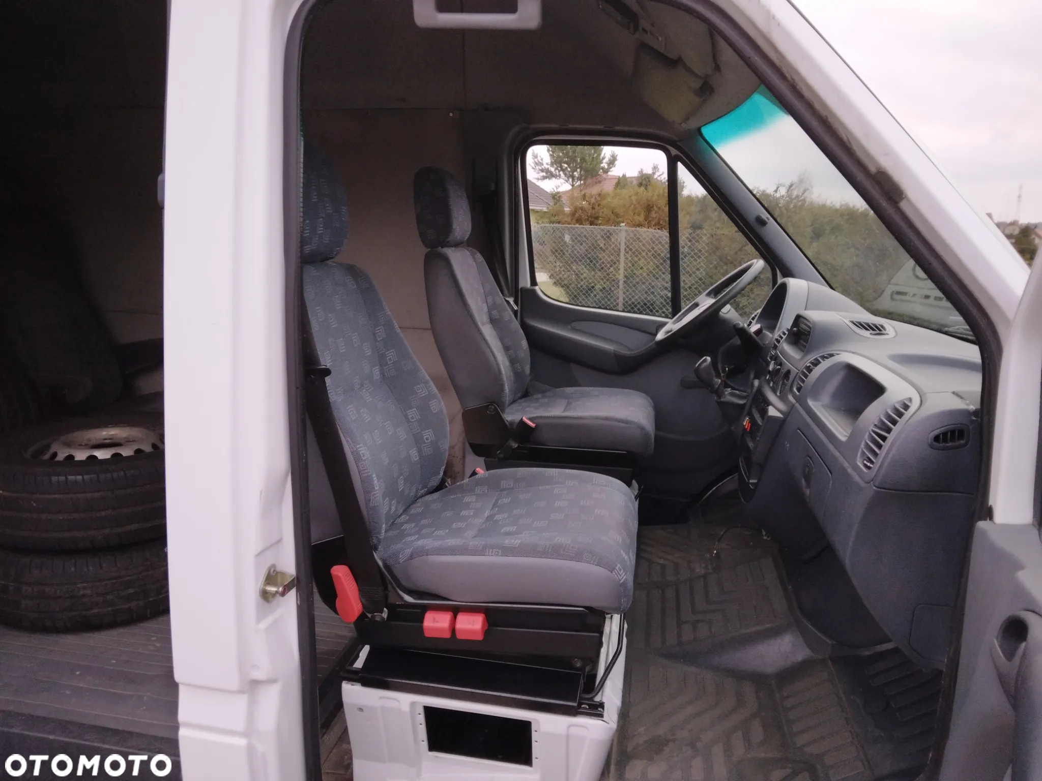 Mercedes-Benz Sprinter - 9