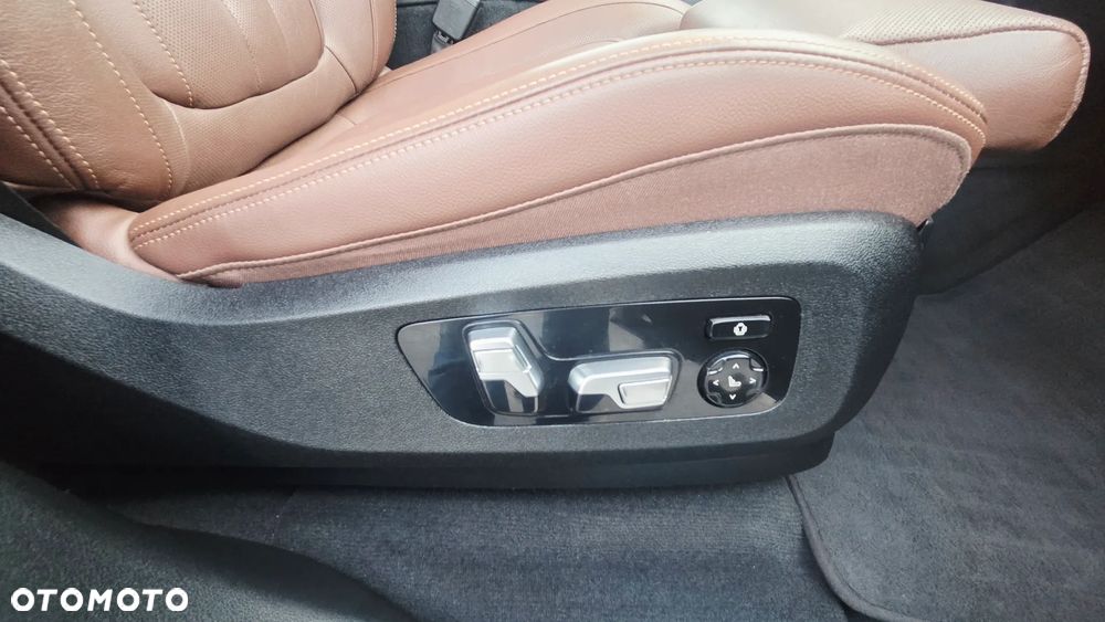 BMW X5 xDrive25d - 29