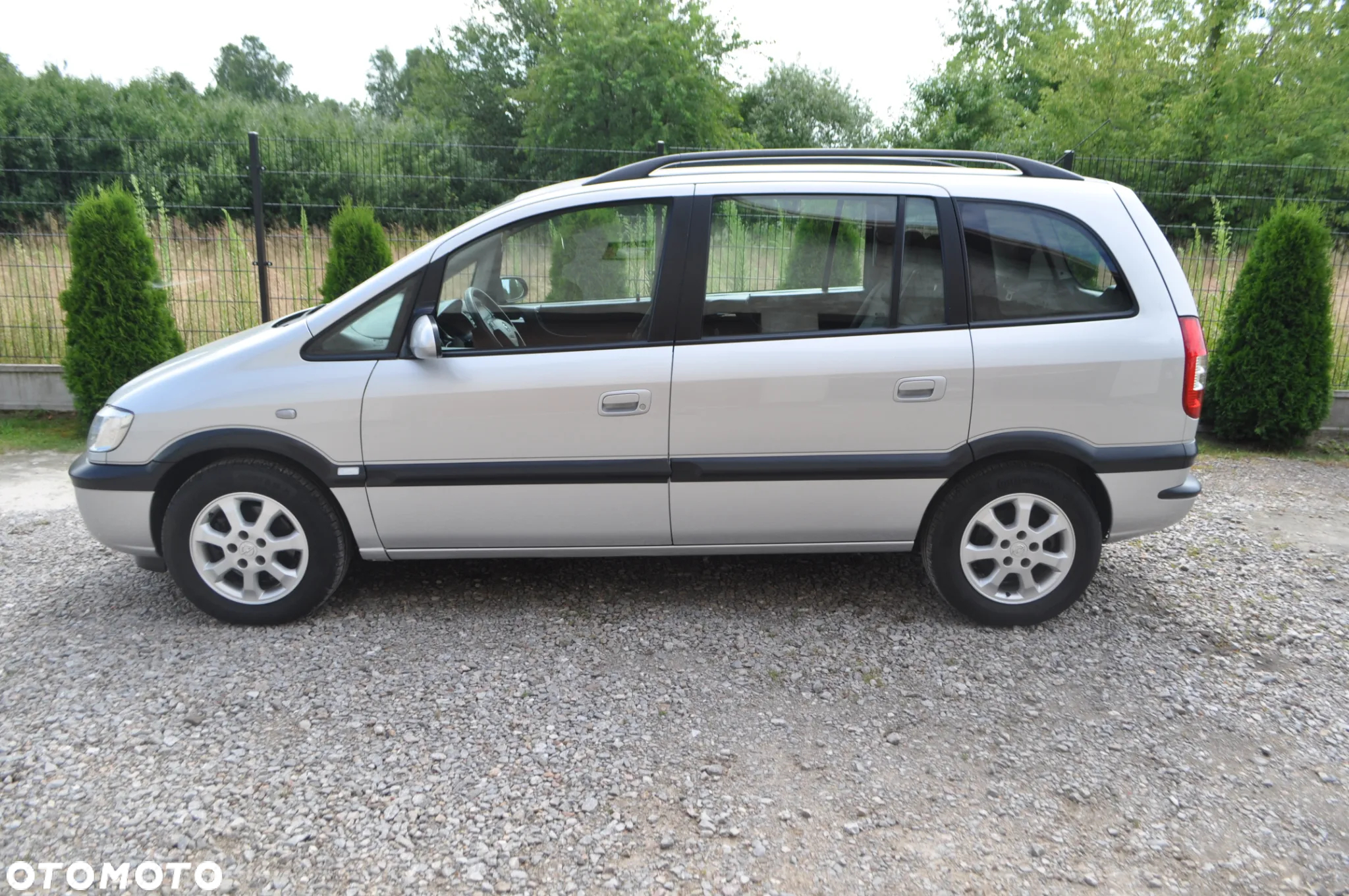 Opel Zafira 1.6 Njoy - 2