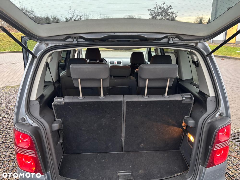 Volkswagen Touran 1.6 Trendline - 5