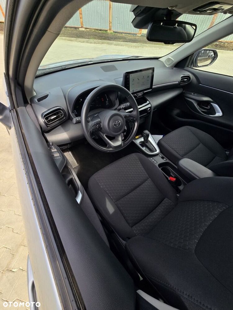 Toyota Yaris Cross Hybrid 1.5 Comfort - 17