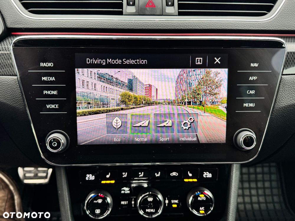 Skoda Superb 2.0 TSI 4x4 Sportline DSG - 36