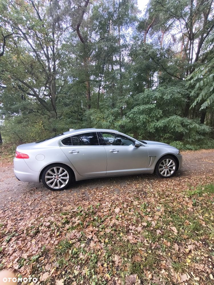 Jaguar XF - 4