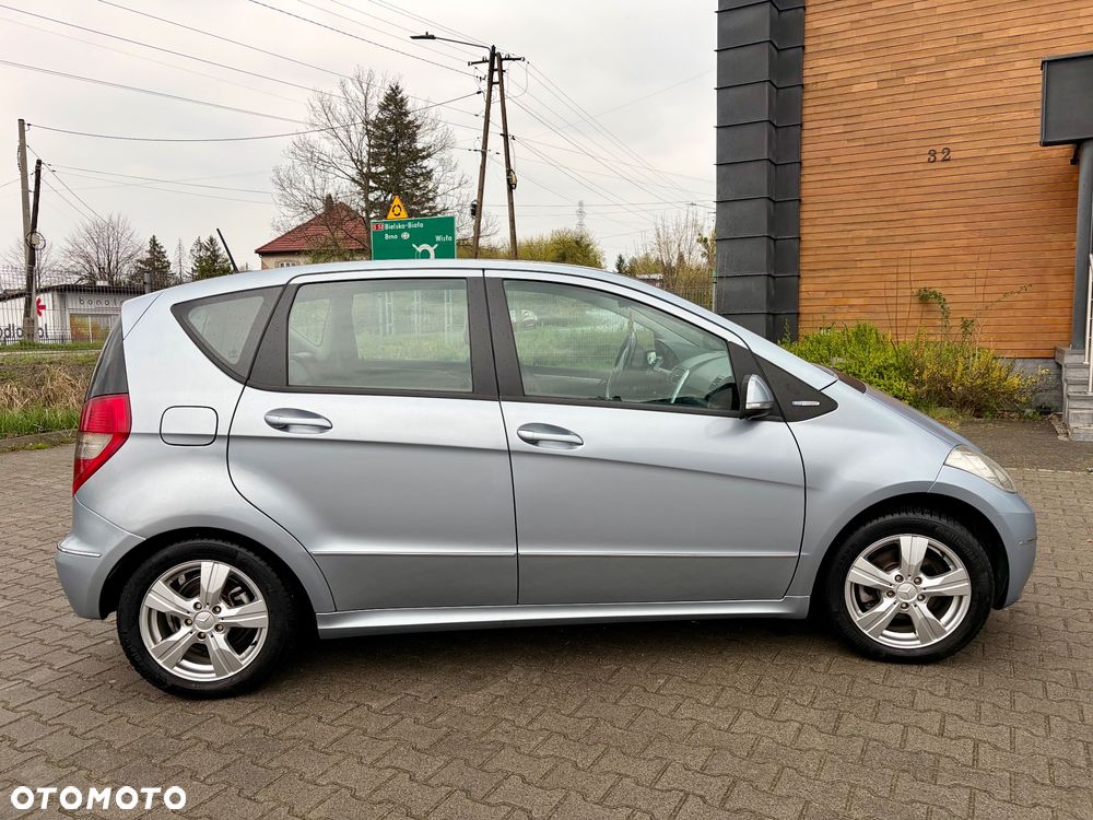 Mercedes-Benz Klasa A 160 BlueEFFICIENCY Avantgarde - 2