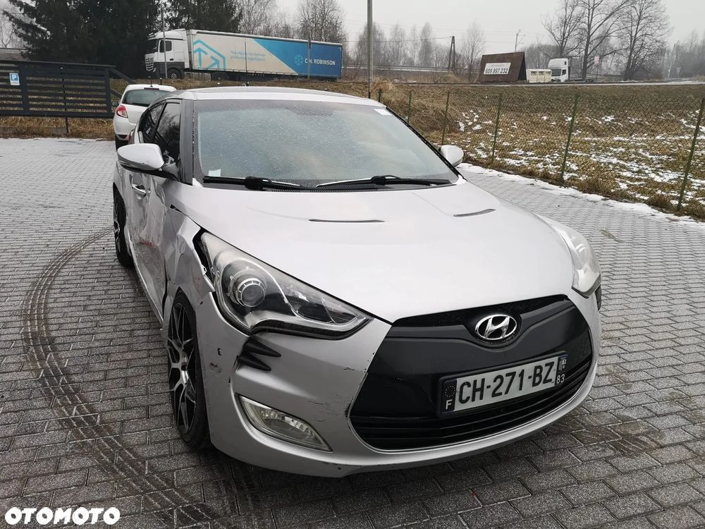 Hyundai Veloster 1.6 GDI Premium - 12