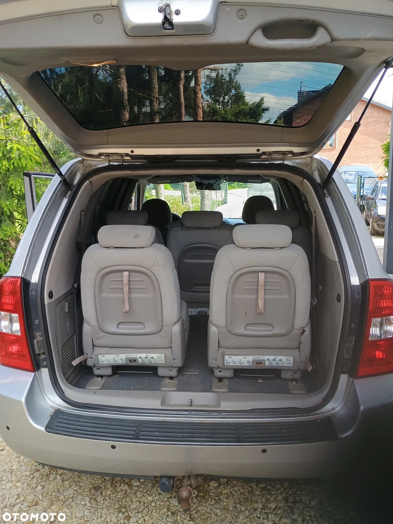 Kia Carnival - 7