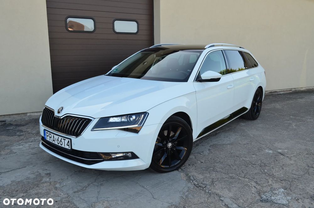 Skoda Superb 2.0 TDI DSG Style - 2