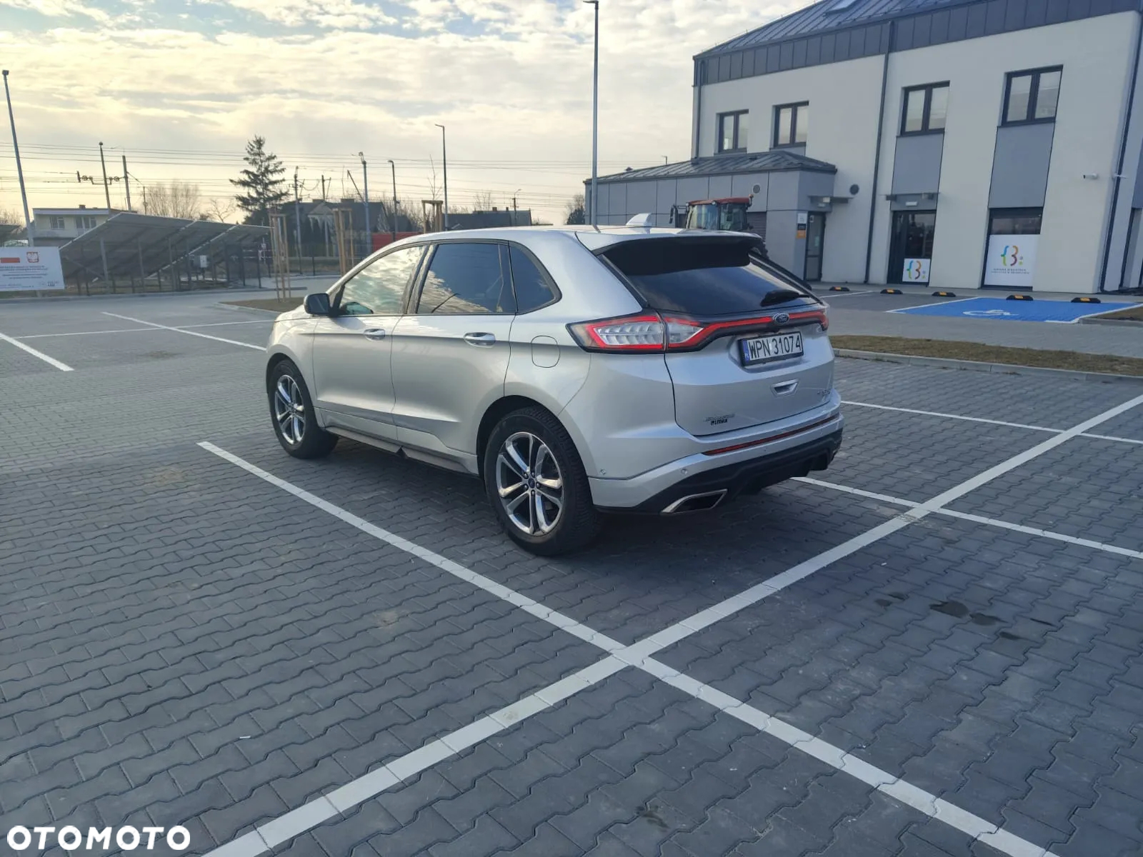 Ford Edge - 3