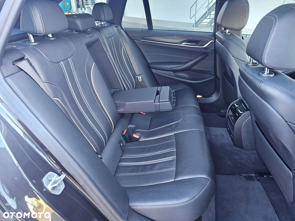 BMW Seria 5 520d xDrive M Sport Edition - 18