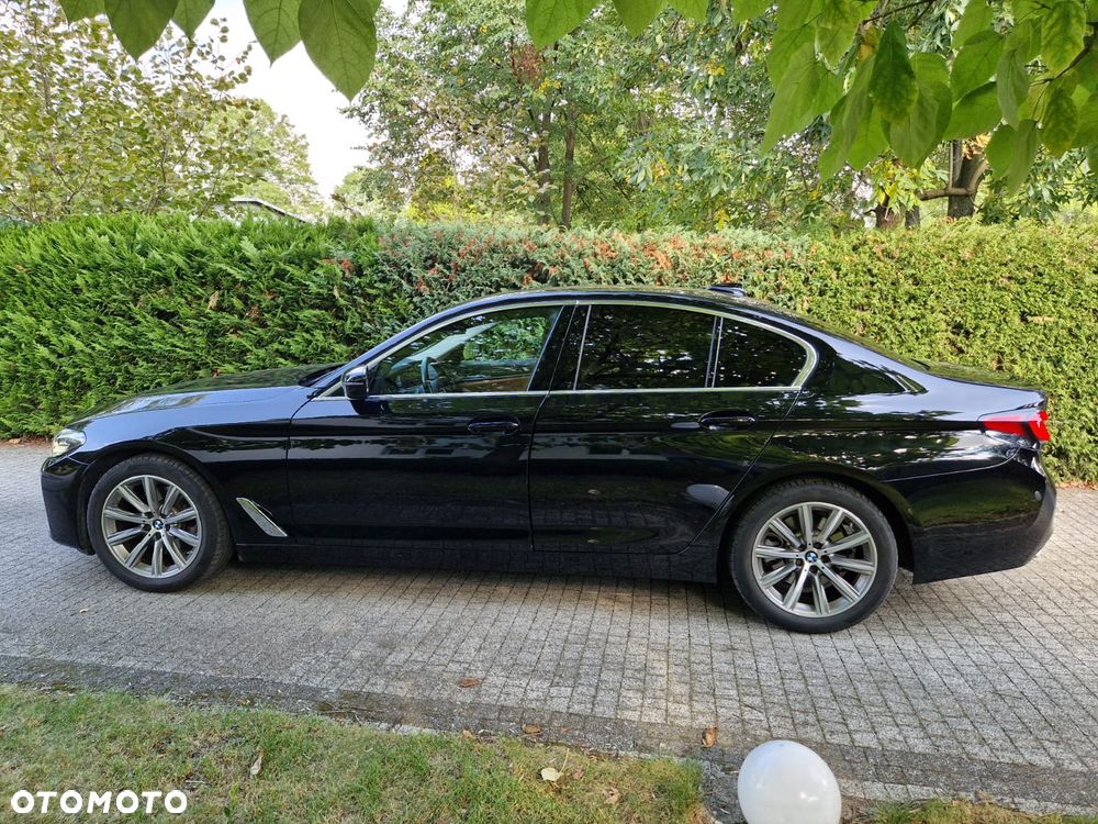 BMW Seria 5 518d Luxury Line - 2