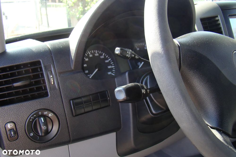 Mercedes-Benz Sprinter - 9