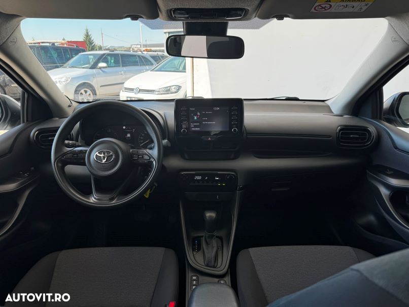 Toyota Yaris - 4