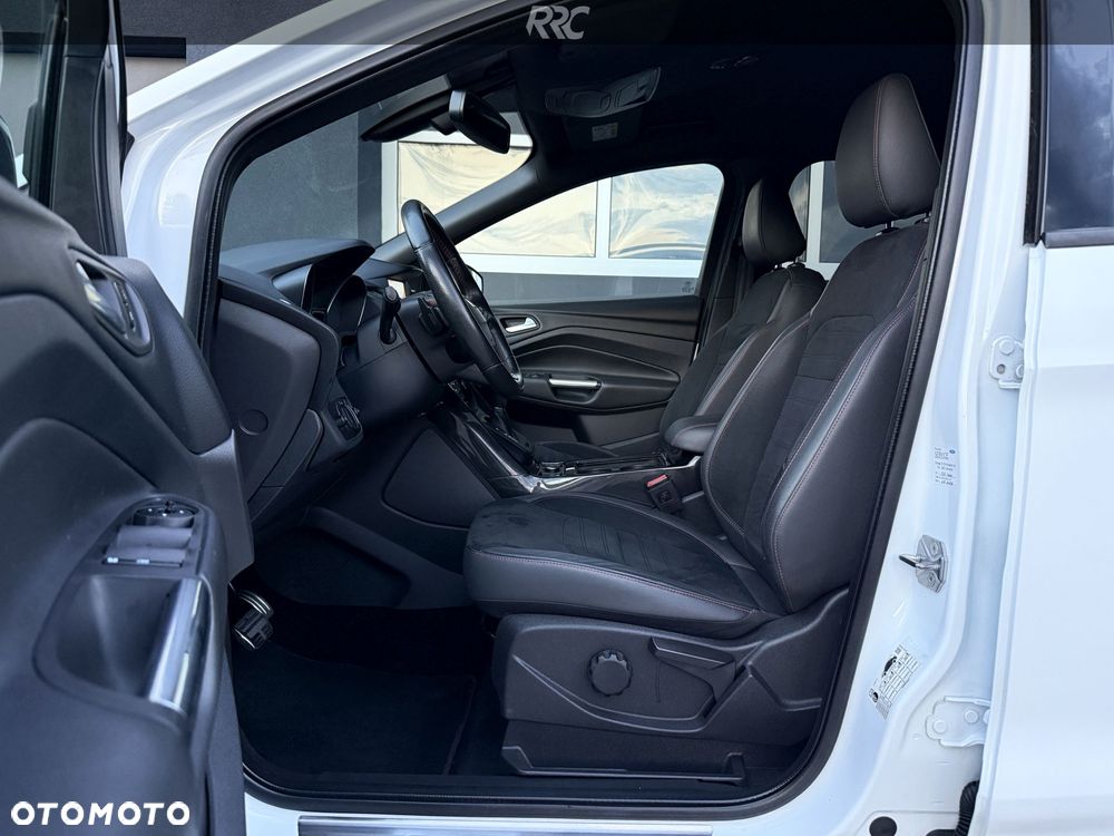 Ford Kuga 2.0 TDCi AWD ST-Line - 22