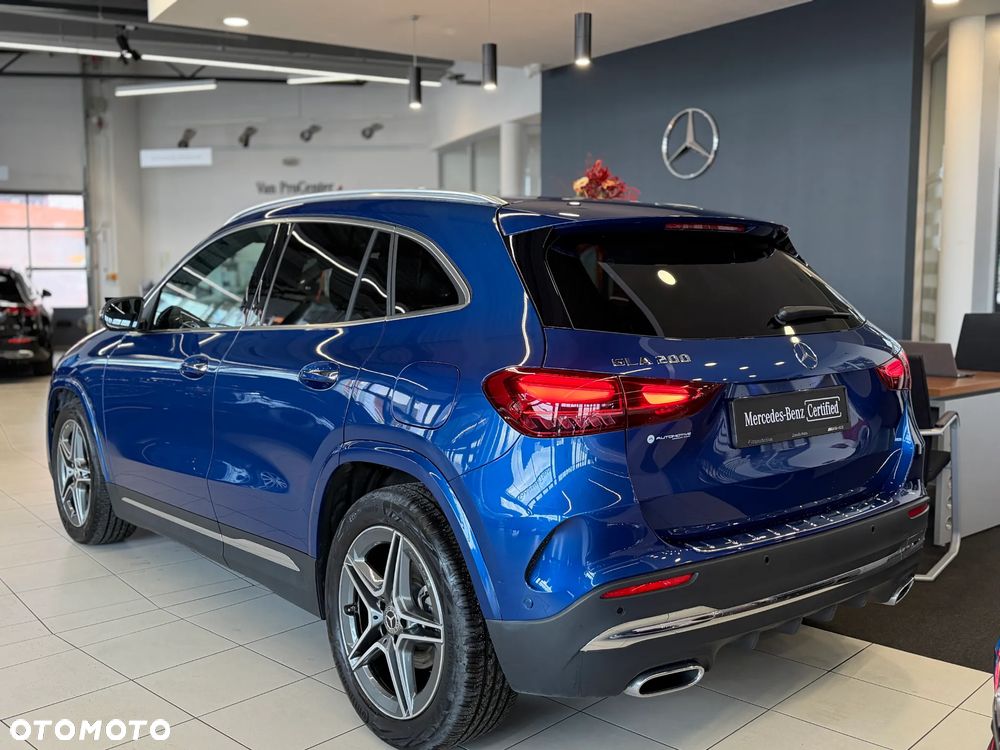Mercedes-Benz GLA - 3