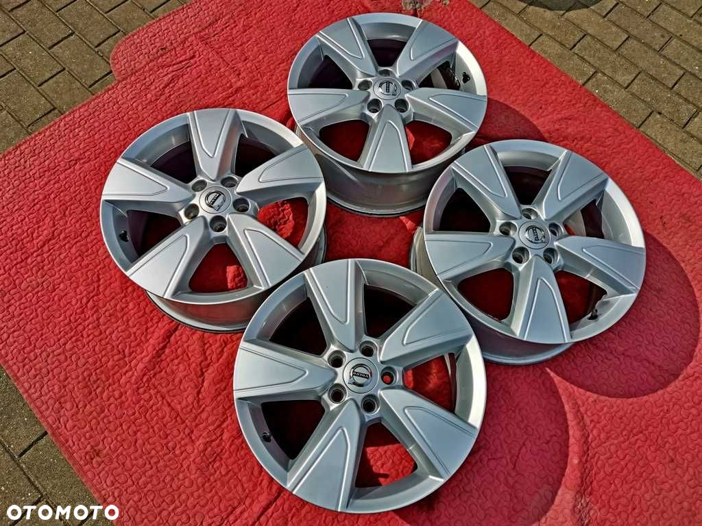 ALUFELGI 17' VOLVO V50 V60 S60 S80 V40 V70 XC40 - 5x108 - igła - 6
