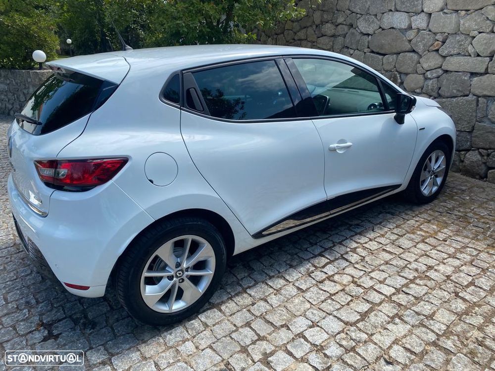 Renault Clio 0.9 TCe Limited Edition - 17