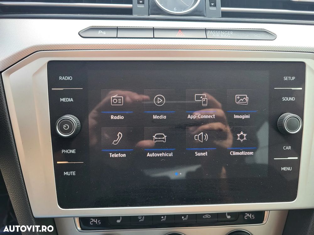 Volkswagen Passat Variant 2.0 TDI DSG 4Motion Comfortline - 10