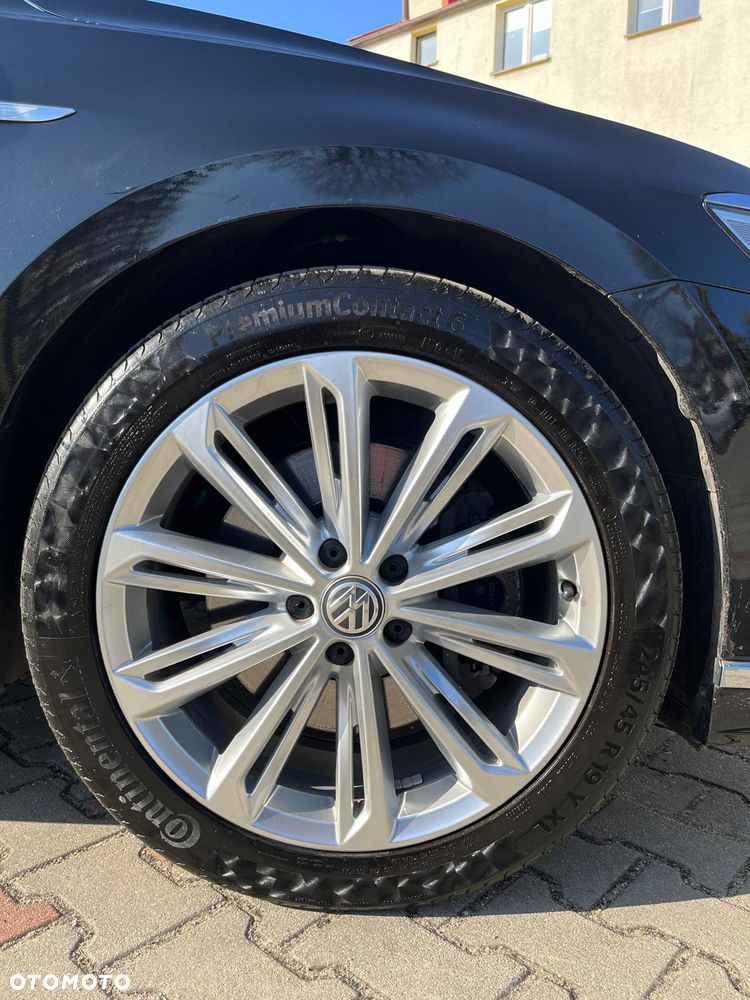 Volkswagen Passat - 9