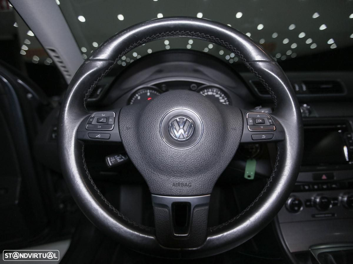 VW Passat - 16