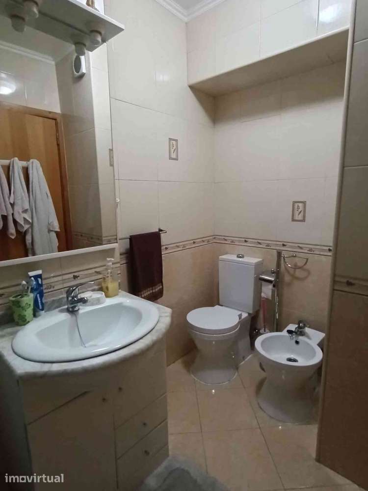 T3 com 2 casas de banho, pronto a habitar em Almada - Grande imagem: 3/12