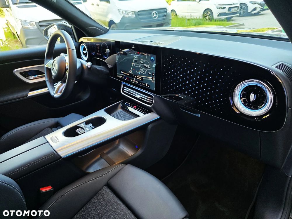 Mercedes-Benz GLB 350 4-Matic EQ 85kWh - 17