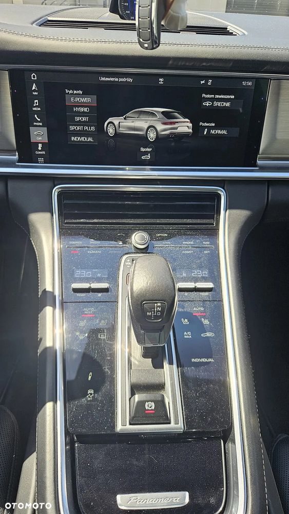 Porsche Panamera 4 E-Hybrid - 14