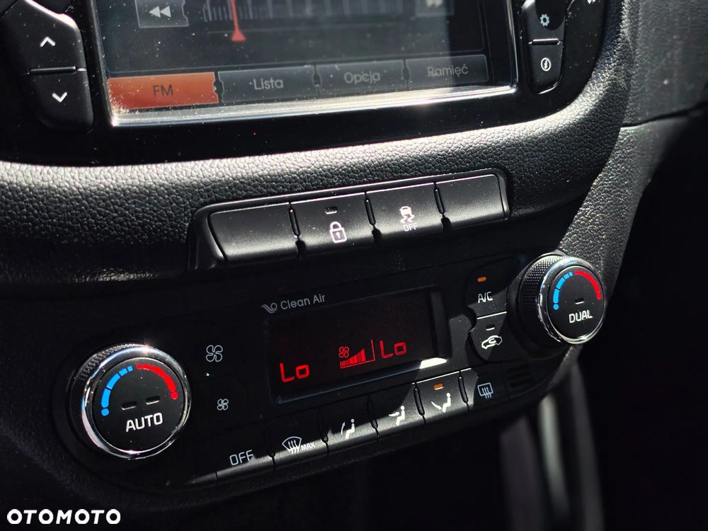 Kia Ceed - 34