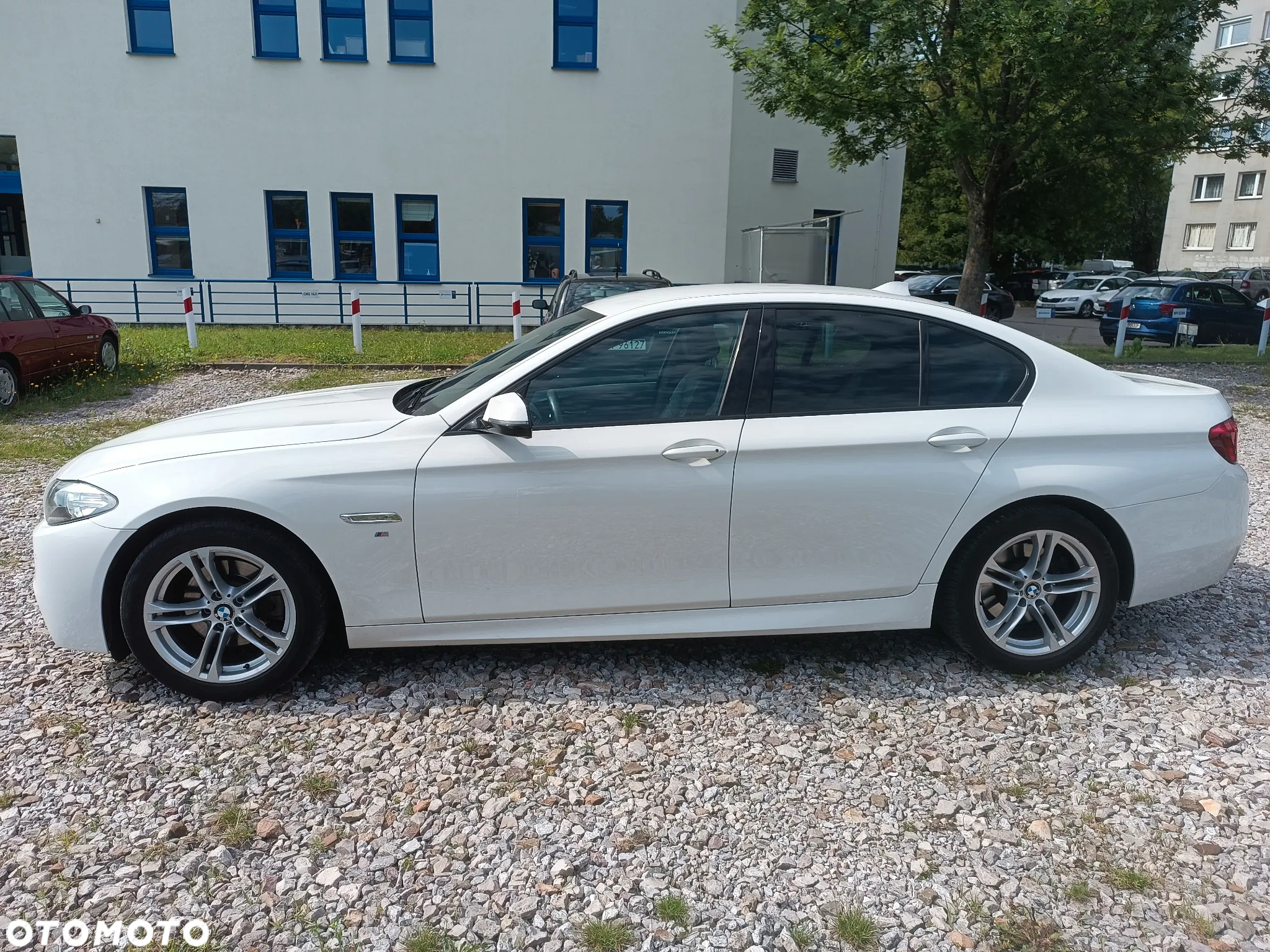 BMW Seria 5 520d xDrive - 5