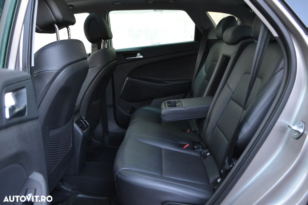 Hyundai Tucson 2.0 CRDI 4WD Automatik Premium - 9