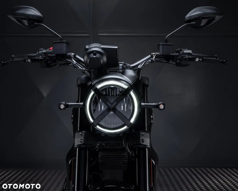 Ducati Scrambler - 12