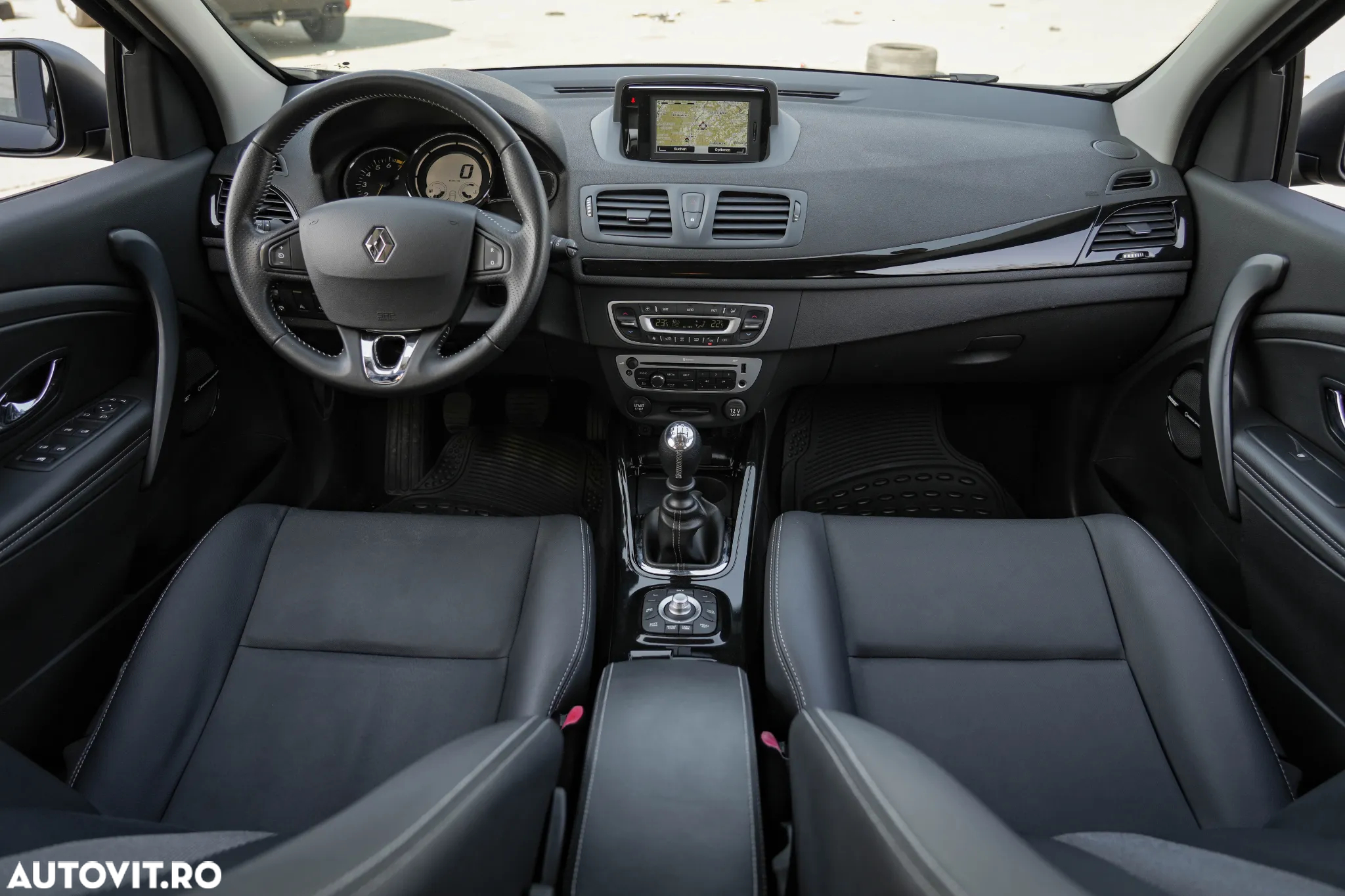 Renault Megane Grandtour TCe 130 Bose Edition - 6