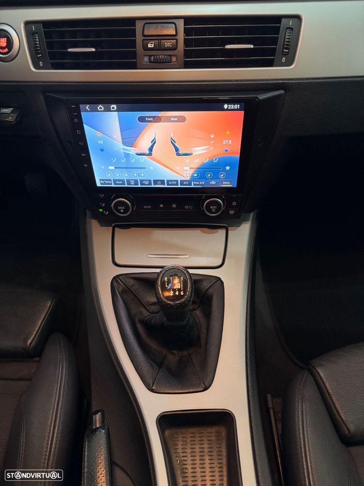 BMW 318 d LifeStyle - 22