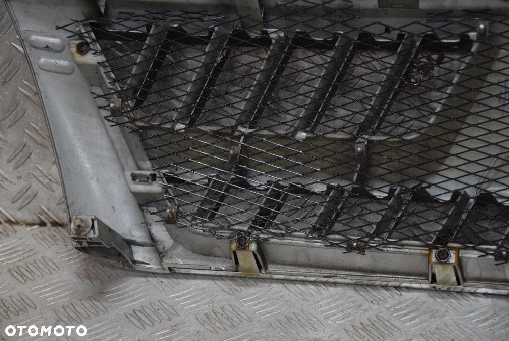 MITSUBISHI PAJERO III LIFT GRILL ATRAPA - 20