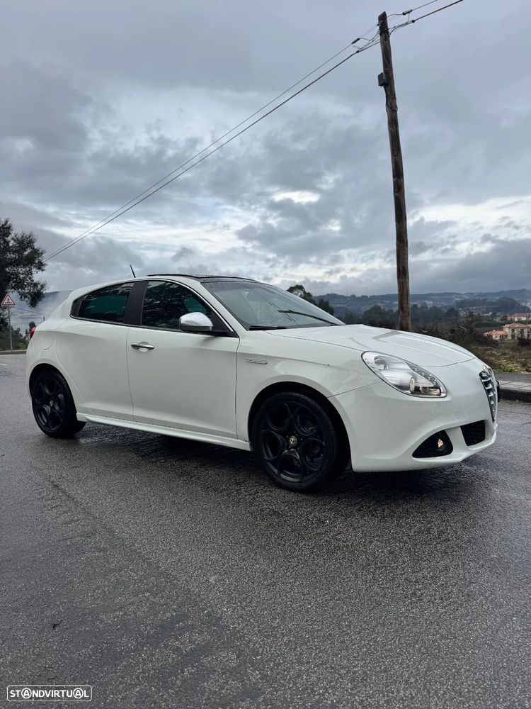 Alfa Romeo Giulietta 2.0 JTDM Distinctive - 5