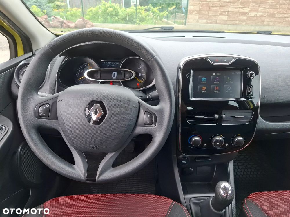 Renault Clio - 11