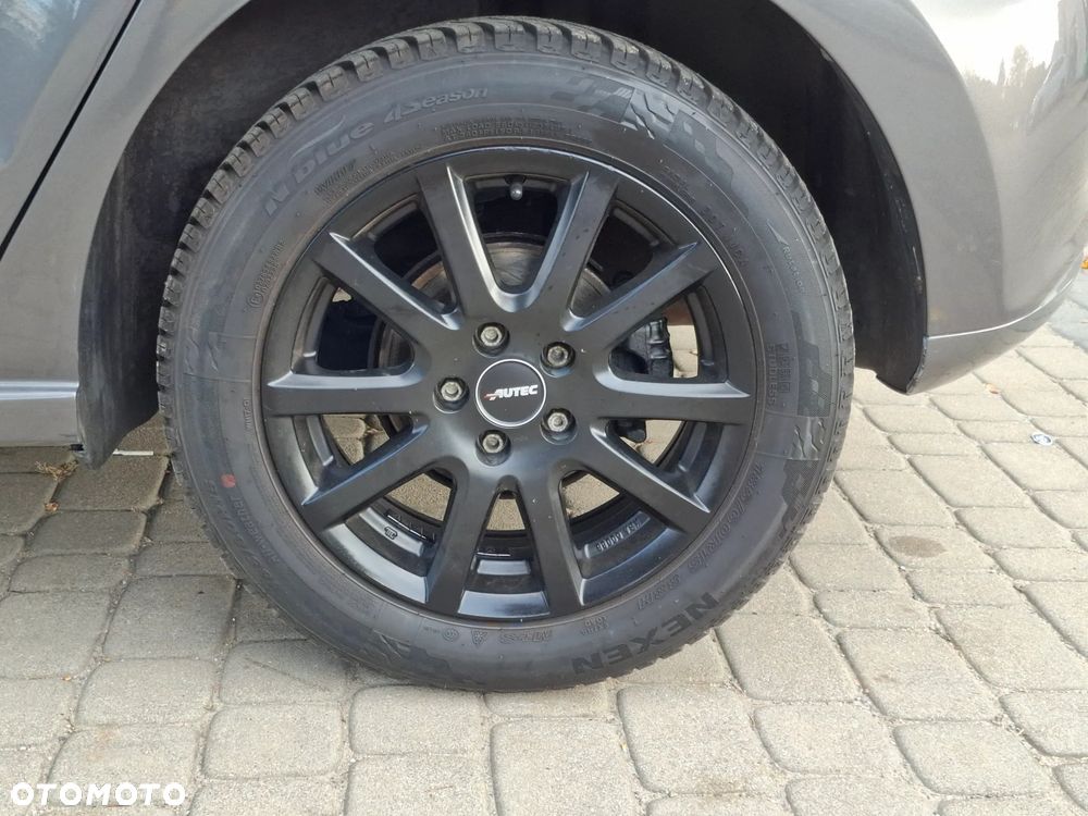 Volkswagen Polo - 35