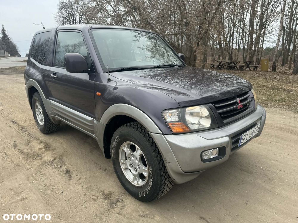 Mitsubishi Pajero - 3