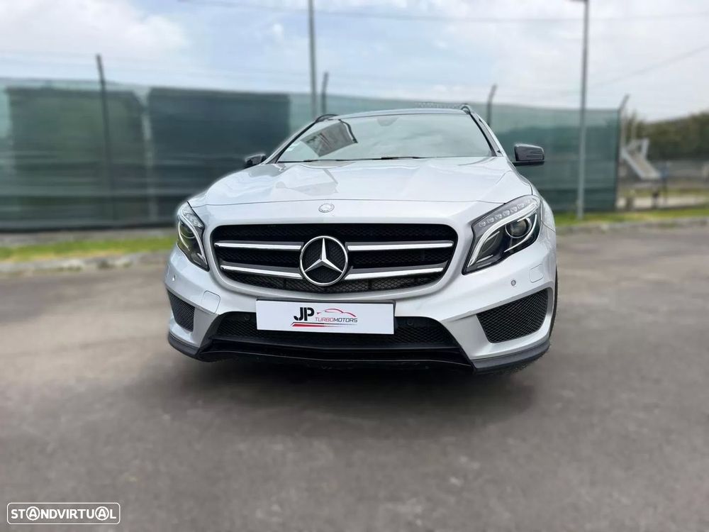 Mercedes-Benz GLA 180 AMG Line - 4