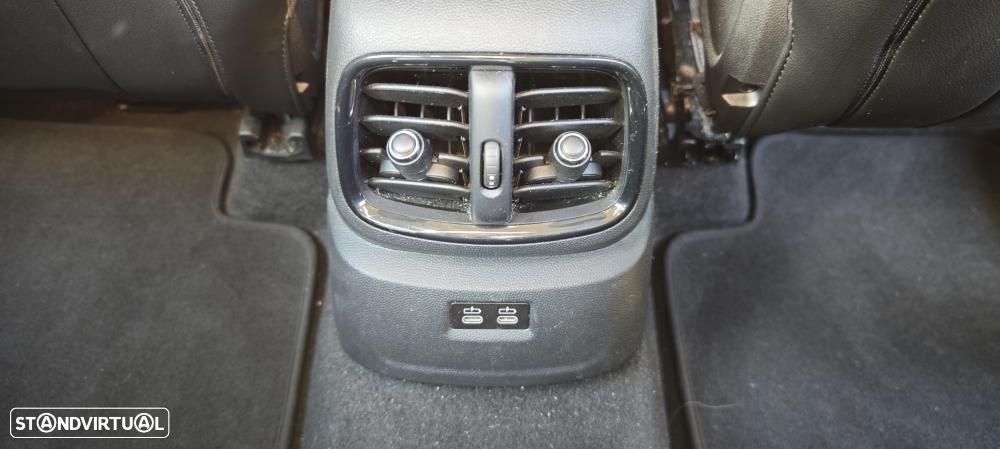 MINI Countryman Cooper SE ALL4 Auto - 37