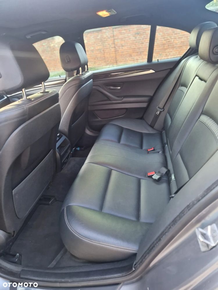 BMW Seria 5 535i xDrive - 22