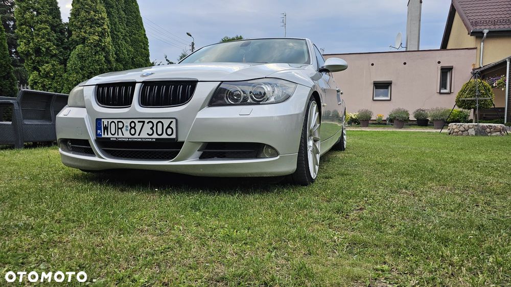 BMW Seria 3 325i - 7