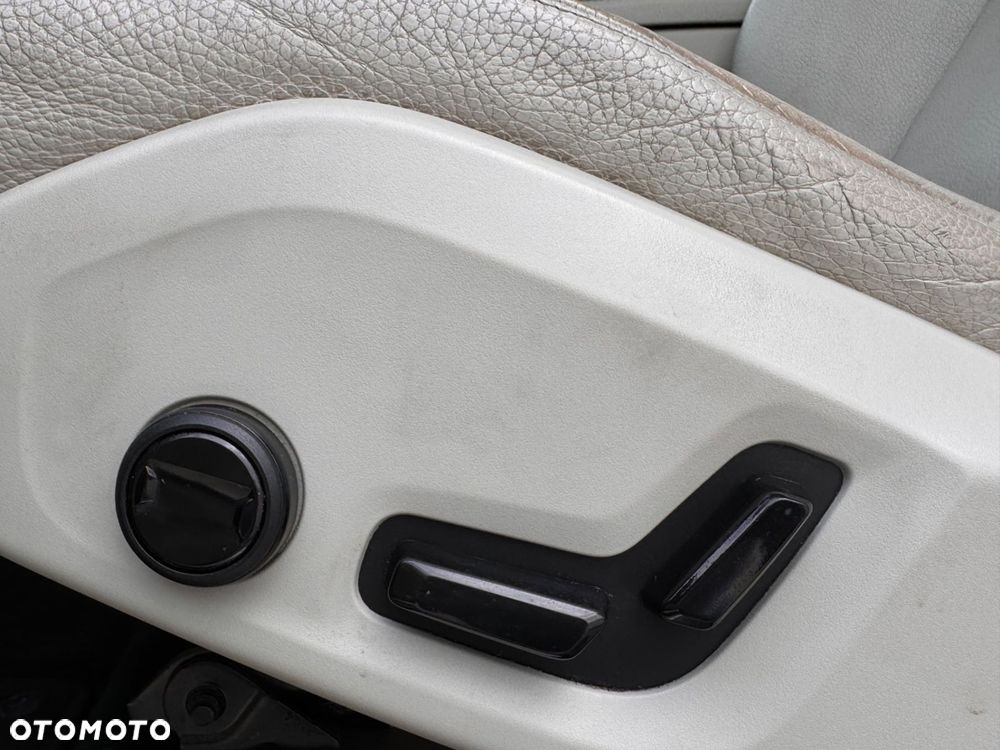 Volvo XC 90 - 18