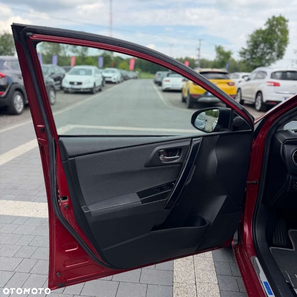 Toyota Auris - 18