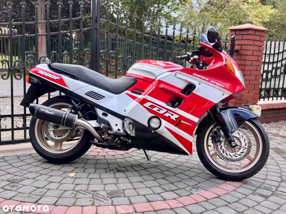 Honda CBR - 3