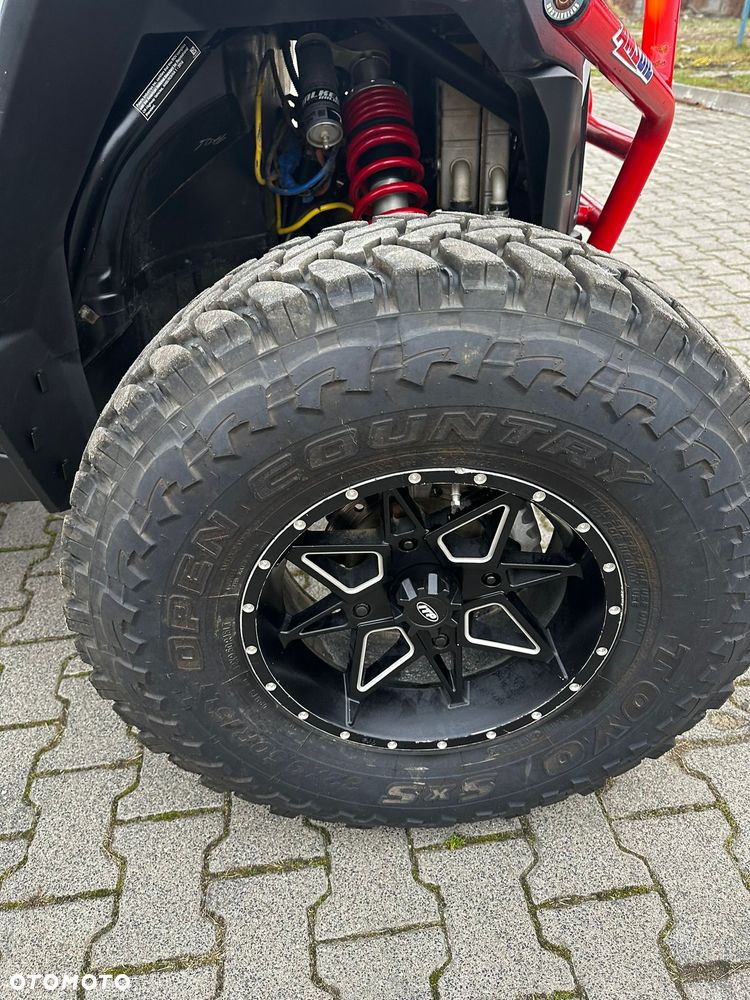 Polaris RZR - 16
